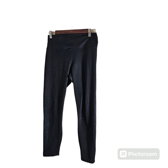 Fabletics powehold leggings black size small pre-owned - Picture 2 of 4